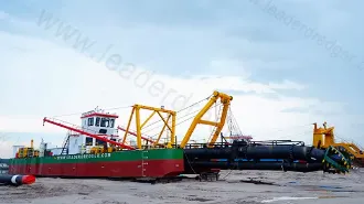 Dredger Ship - Leader Dredger